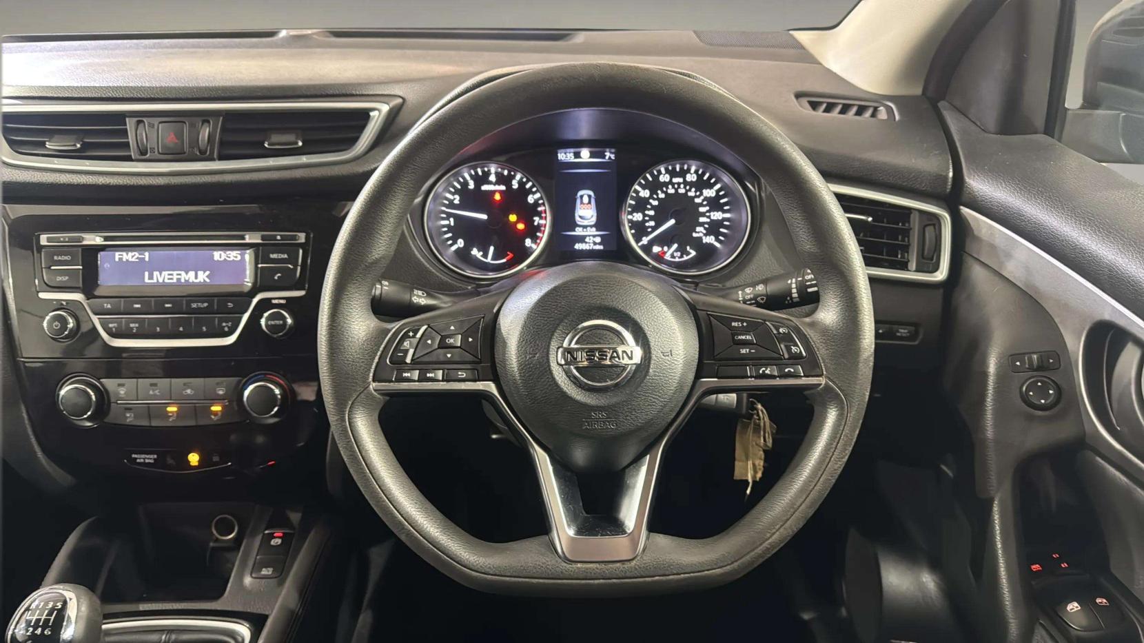 Nissan Qashqai 1.3 DIG-T Visia SUV 5dr Petrol Manual Euro 6 (s/s) (140 ps)