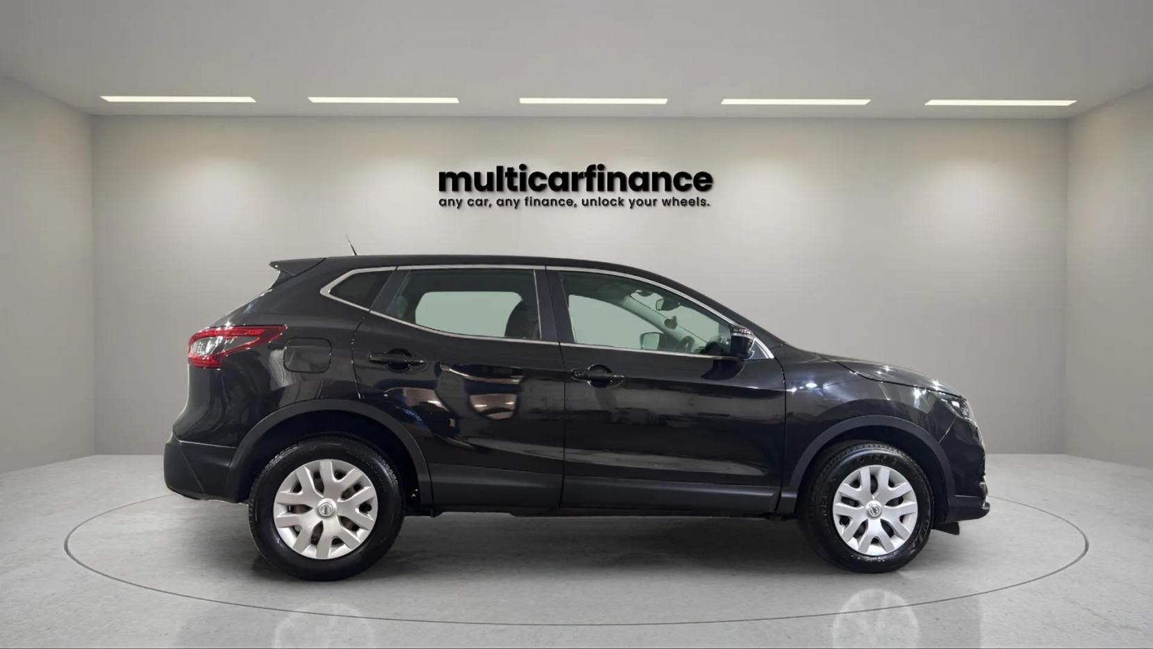 Nissan Qashqai 1.3 DIG-T Visia SUV 5dr Petrol Manual Euro 6 (s/s) (140 ps)