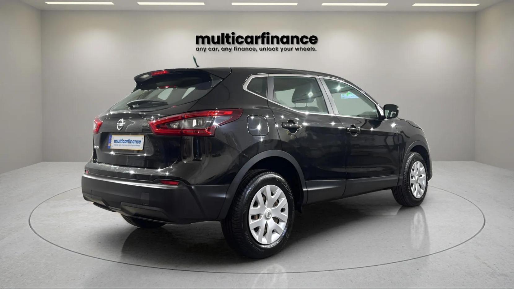 Nissan Qashqai 1.3 DIG-T Visia SUV 5dr Petrol Manual Euro 6 (s/s) (140 ps)