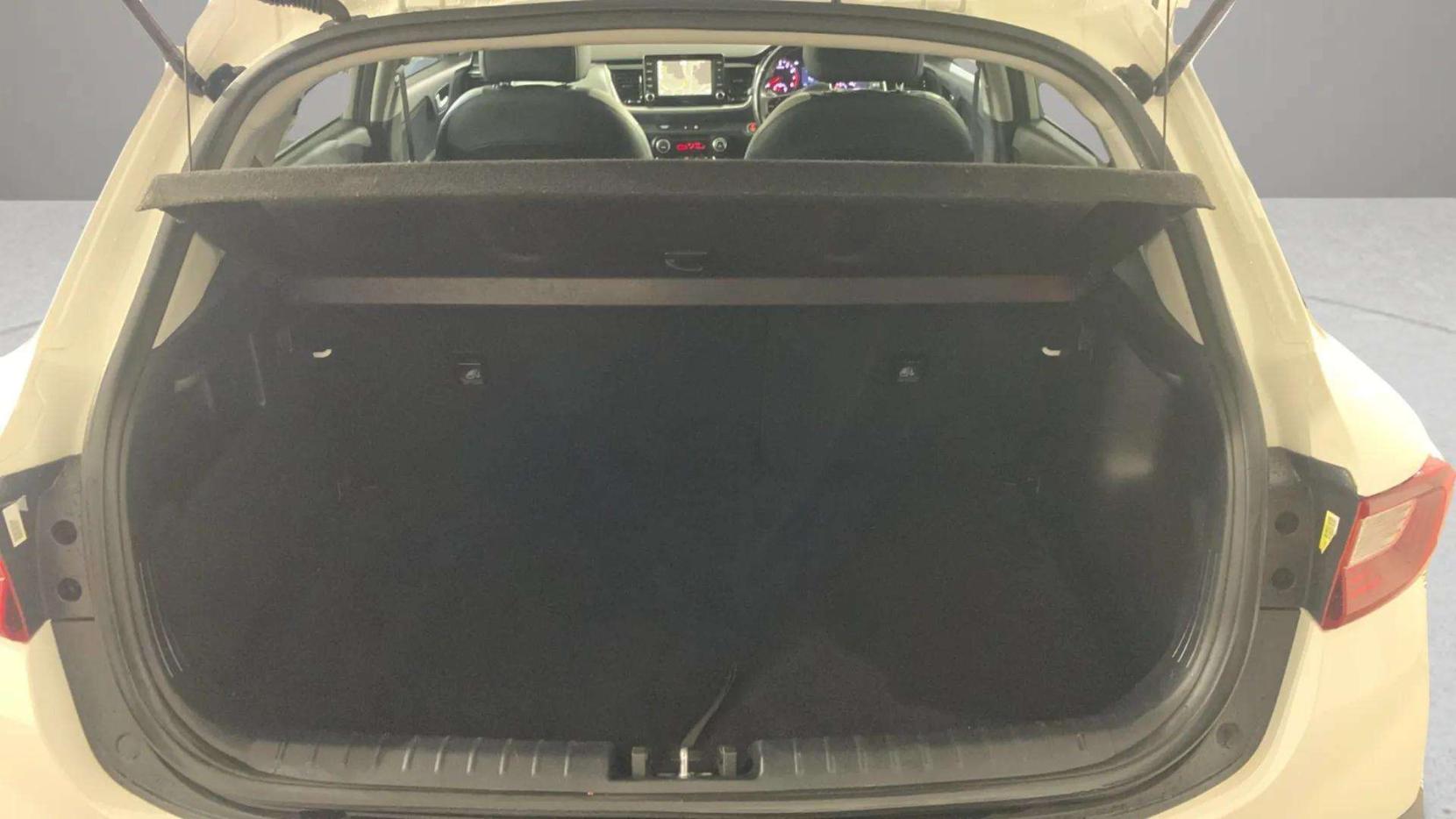 Kia Stonic 1.0 T-GDi First Edition SUV 5dr Petrol Manual Euro 6 (s/s) (118 bhp)