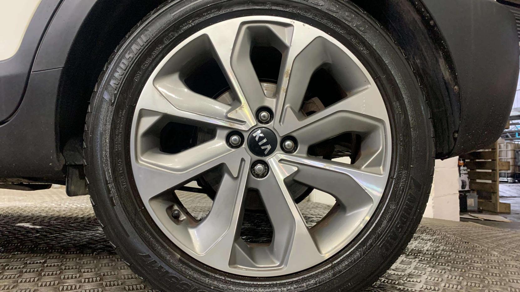 Kia Stonic 1.0 T-GDi First Edition SUV 5dr Petrol Manual Euro 6 (s/s) (118 bhp)