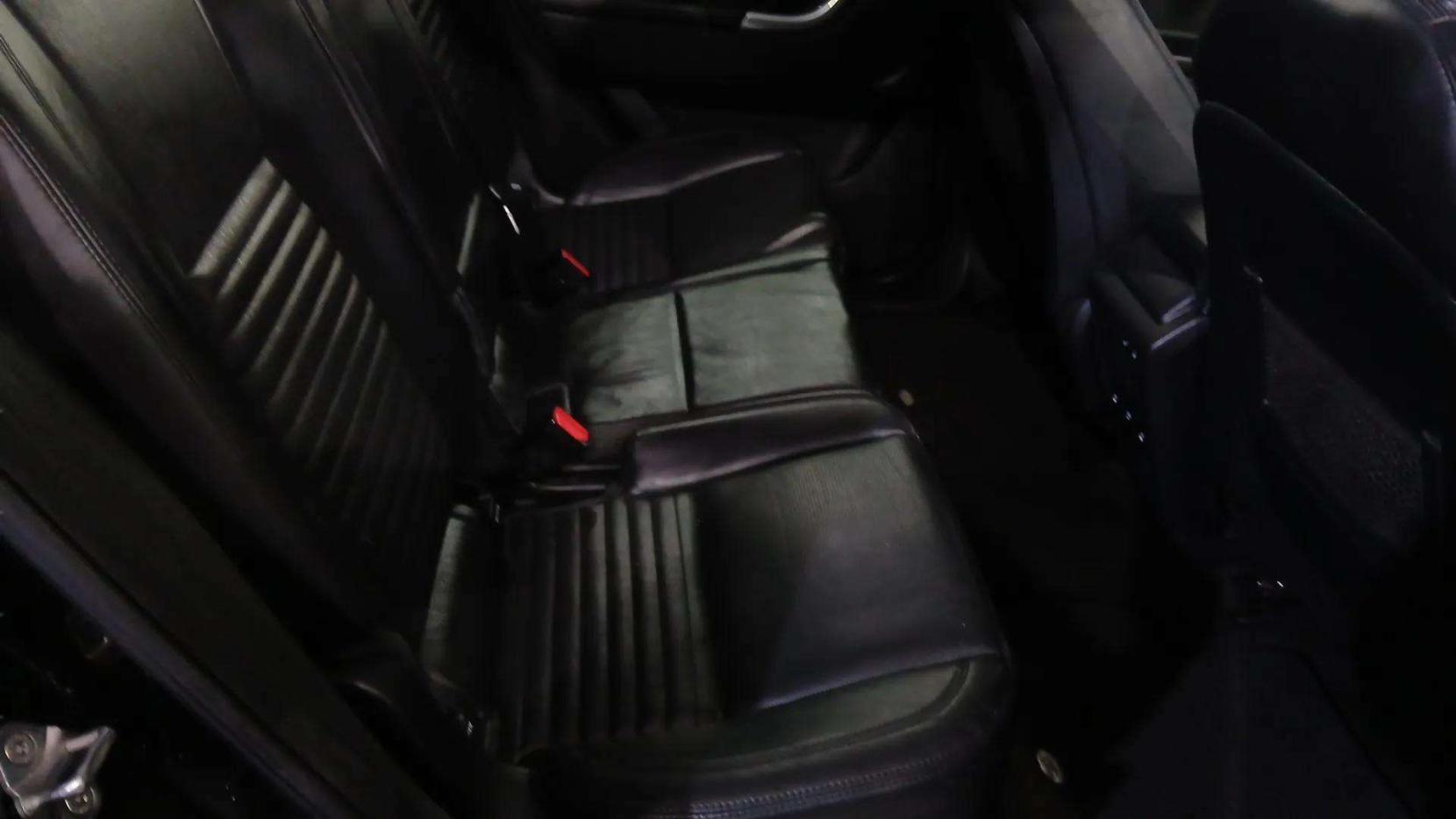 Land Rover Discovery Sport 2.0 TD4 HSE Luxury SUV 5dr Diesel Auto 4WD Euro 6 (s/s) (180 ps)