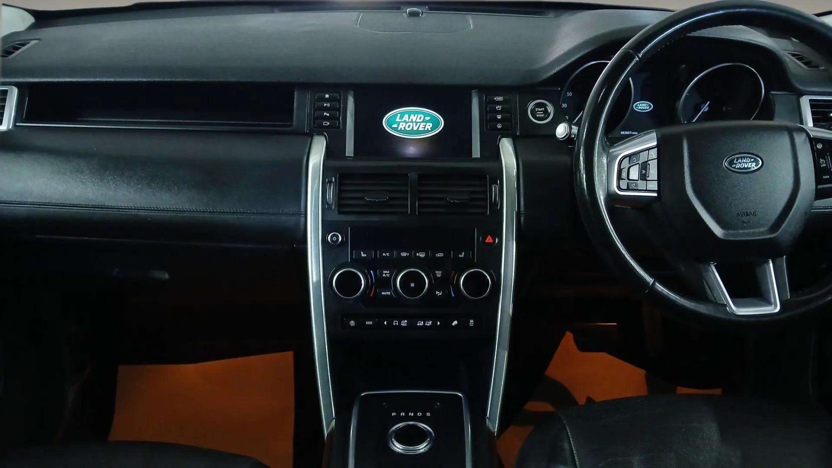 Land Rover Discovery Sport 2.0 TD4 HSE Luxury SUV 5dr Diesel Auto 4WD Euro 6 (s/s) (180 ps)