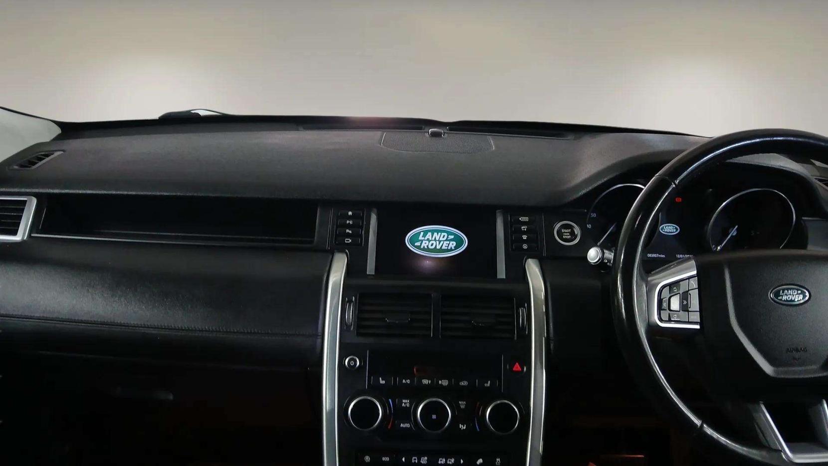 Land Rover Discovery Sport 2.0 TD4 HSE Luxury SUV 5dr Diesel Auto 4WD Euro 6 (s/s) (180 ps)