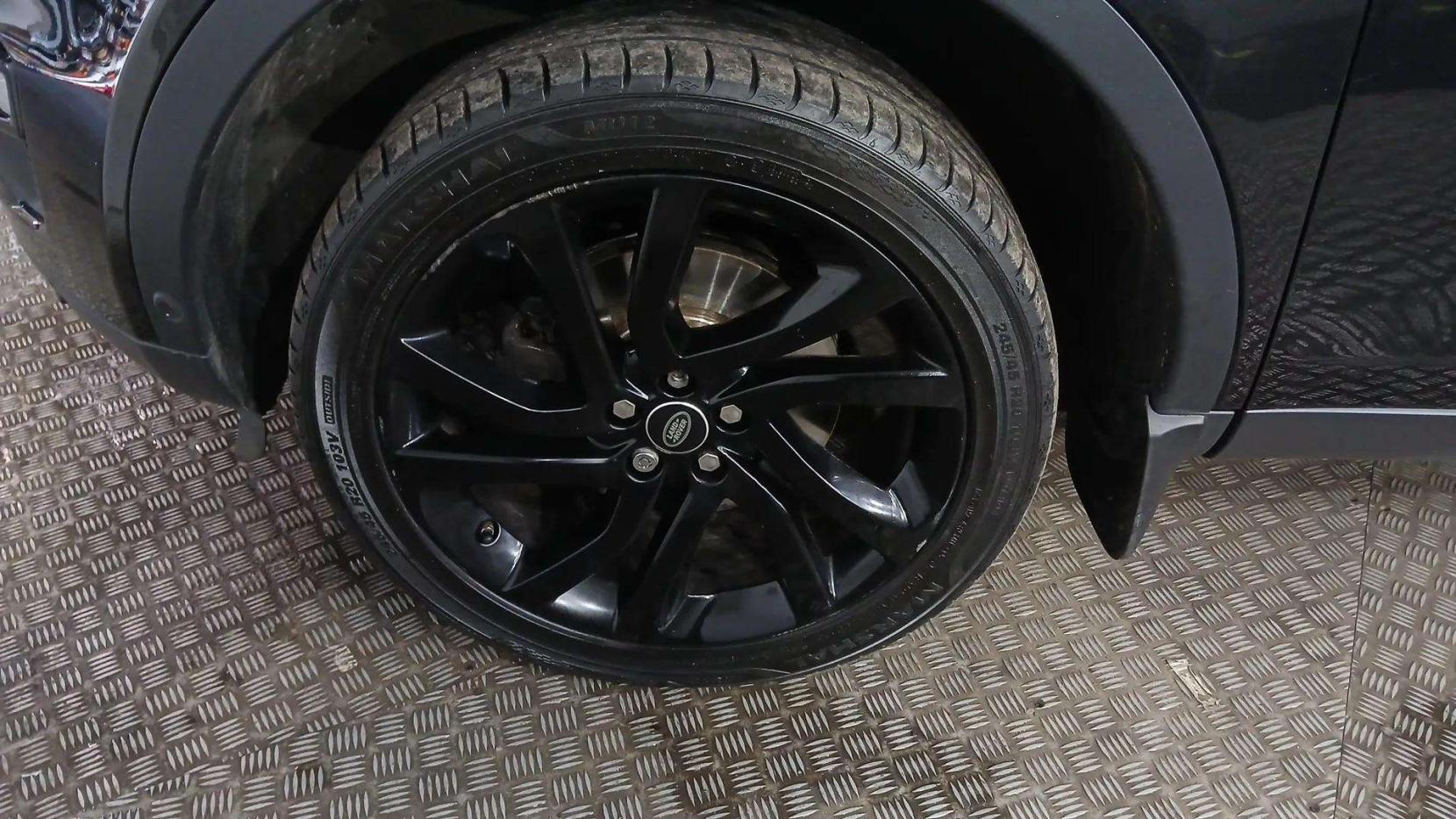 Land Rover Discovery Sport 2.0 TD4 HSE Luxury SUV 5dr Diesel Auto 4WD Euro 6 (s/s) (180 ps)