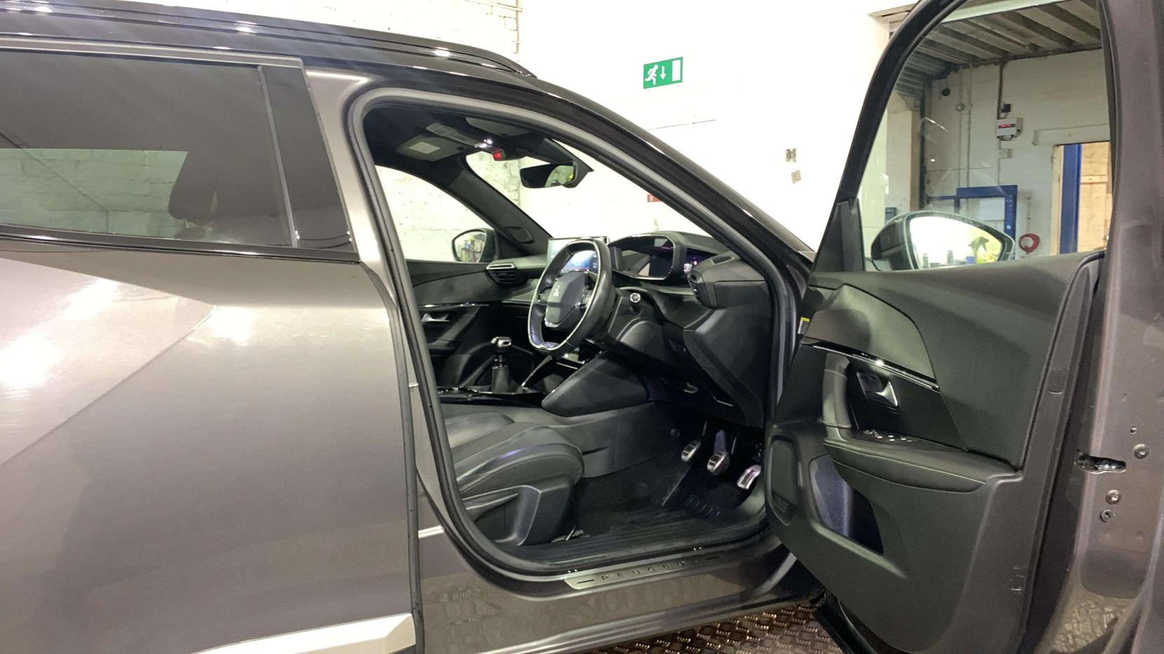 Peugeot 2008 1.2 PureTech GT Line SUV 5dr Petrol Manual Euro 6 (s/s) (130 ps)