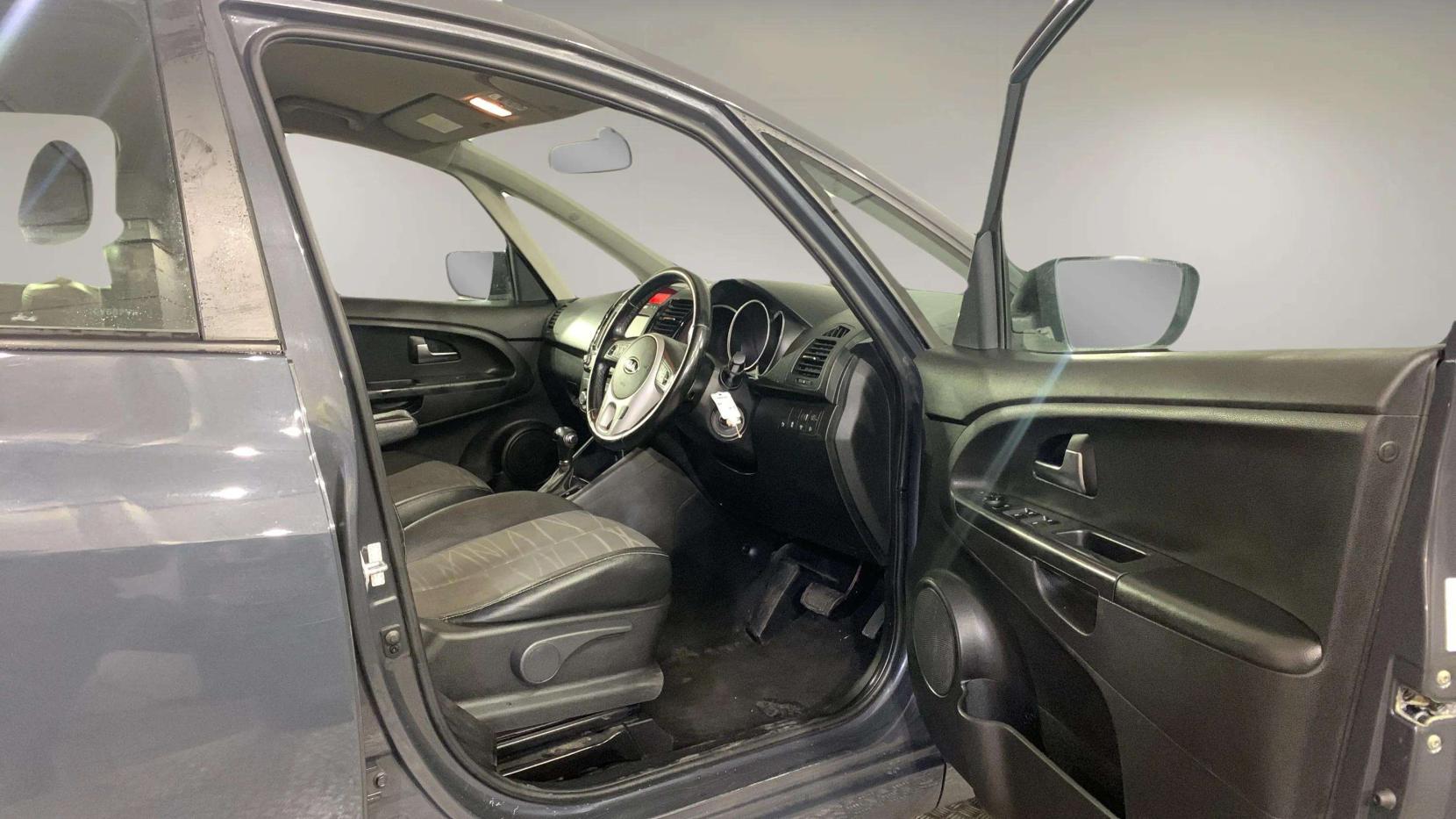 Kia Venga 1.6 3 MPV 5dr Petrol Auto Euro 6 (123 bhp)