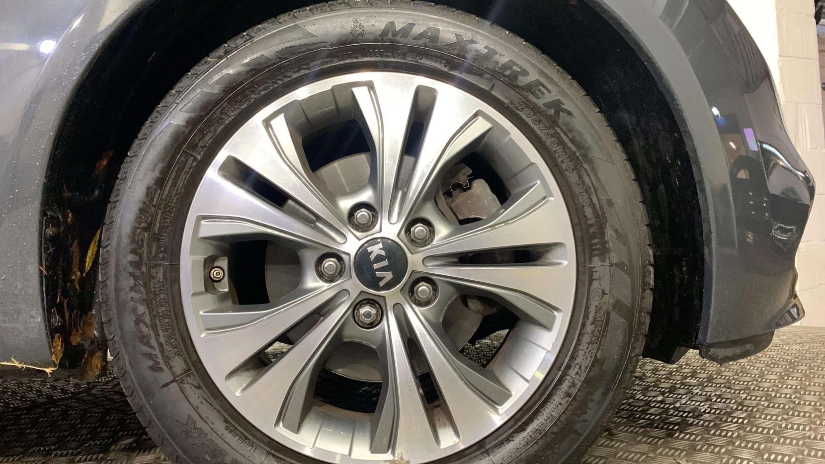 Kia Venga 1.6 3 MPV 5dr Petrol Auto Euro 6 (123 bhp)