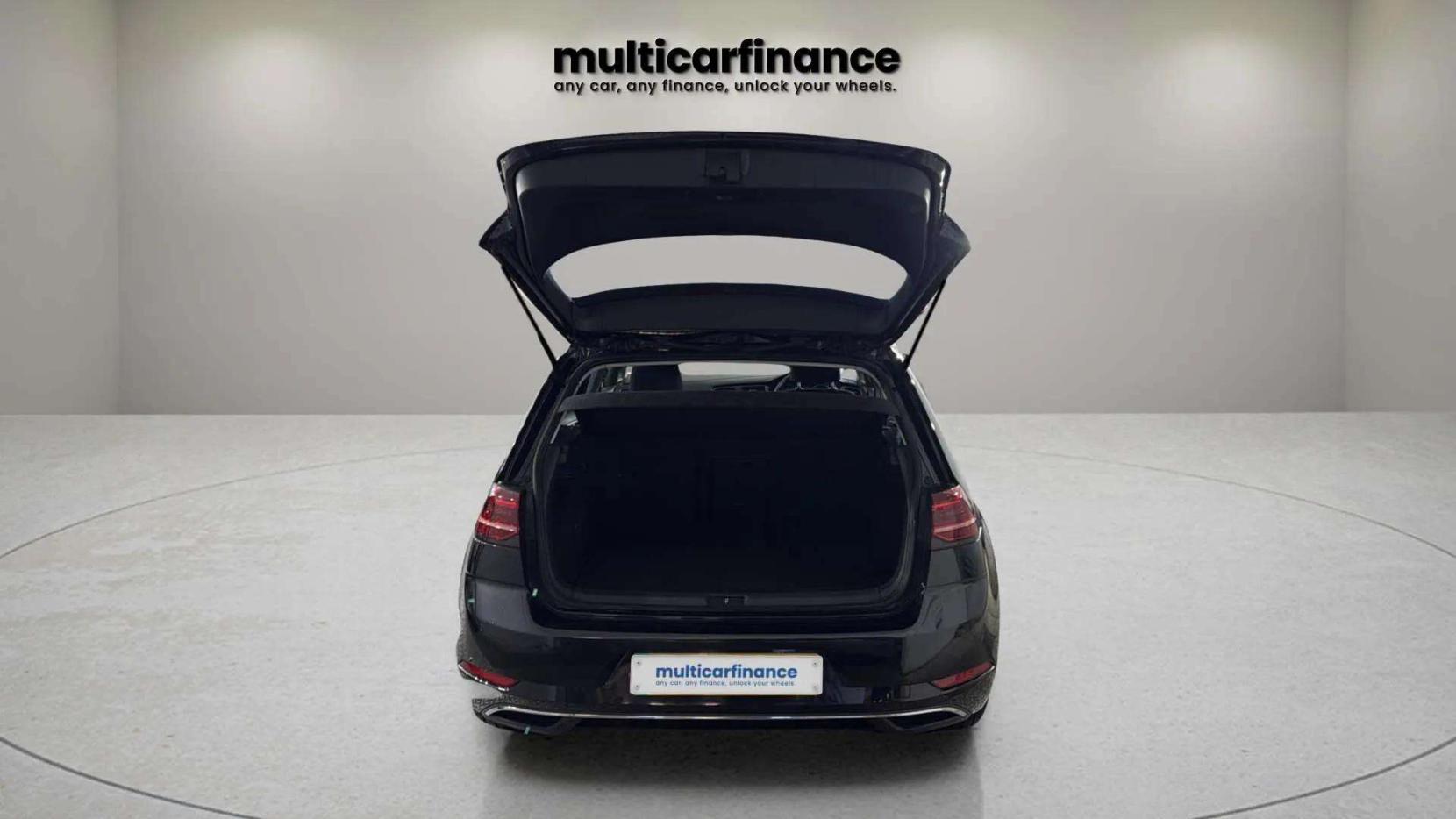 Volkswagen e-Golf 35.8kWh e-Golf Hatchback 5dr Electric Auto (136 ps)