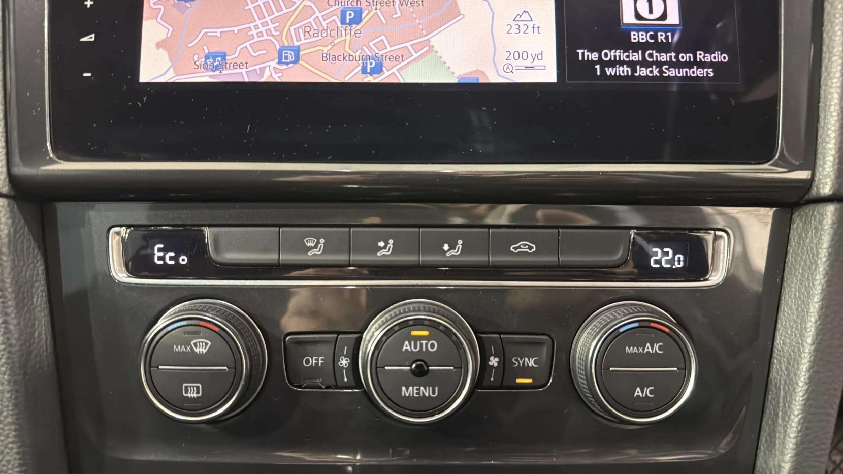 Volkswagen e-Golf 35.8kWh e-Golf Hatchback 5dr Electric Auto (136 ps)