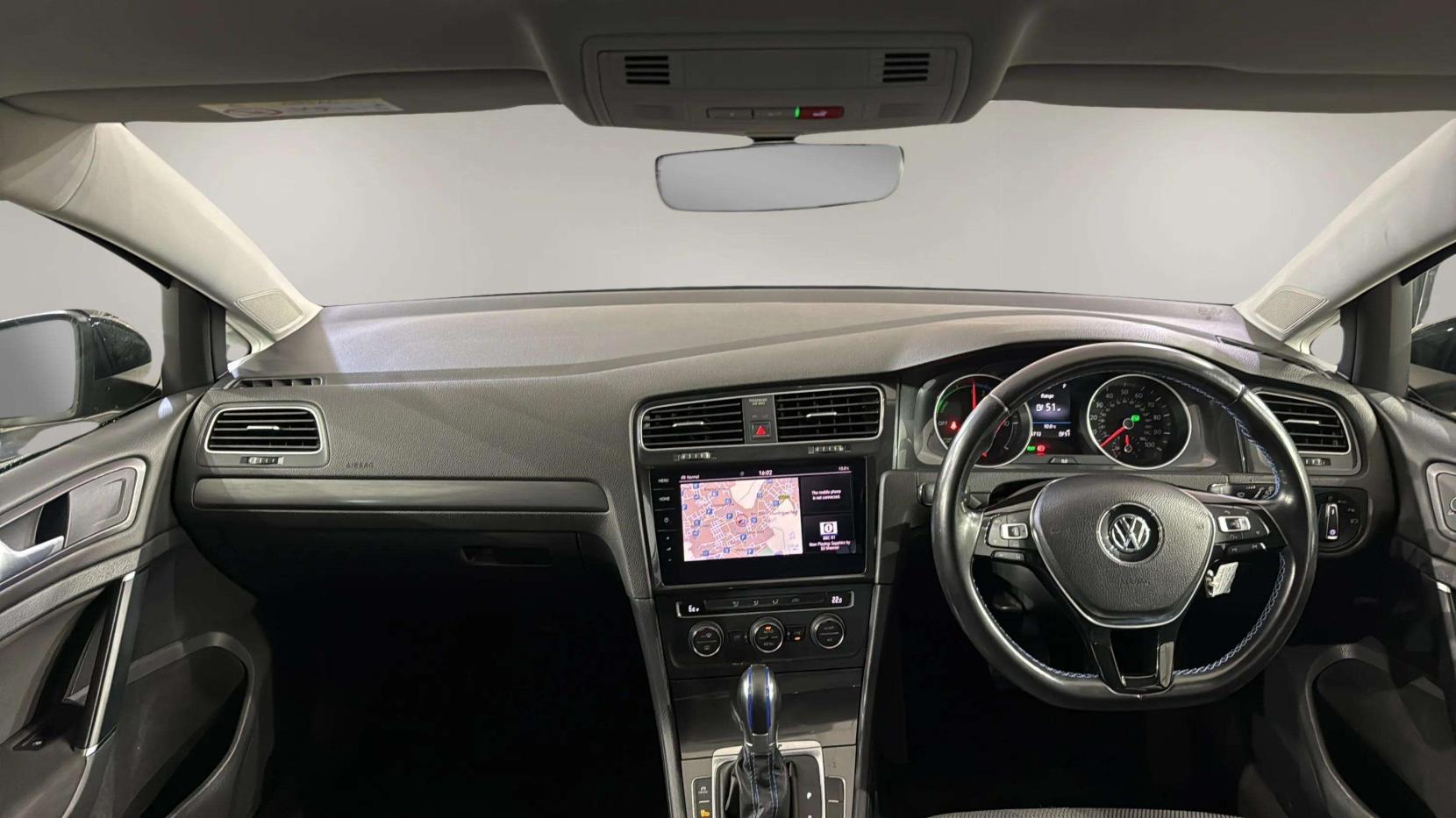 Volkswagen e-Golf 35.8kWh e-Golf Hatchback 5dr Electric Auto (136 ps)