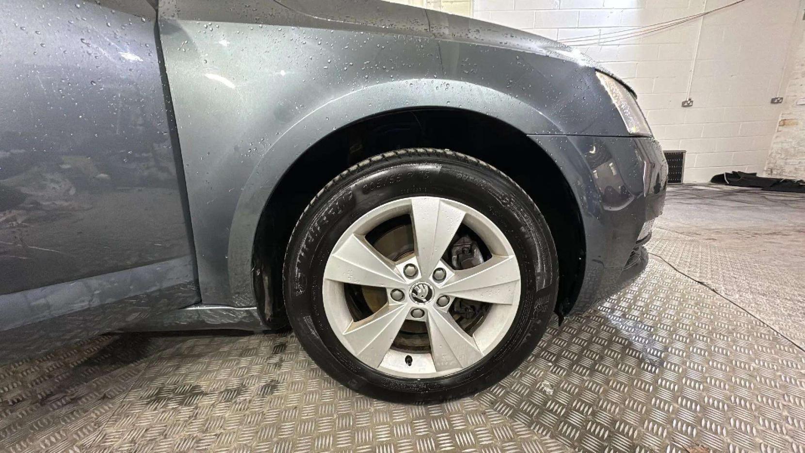 Skoda Octavia 1.5 TSI ACT SE Technology Estate 5dr Petrol Manual Euro 6 (s/s) (150 ps)