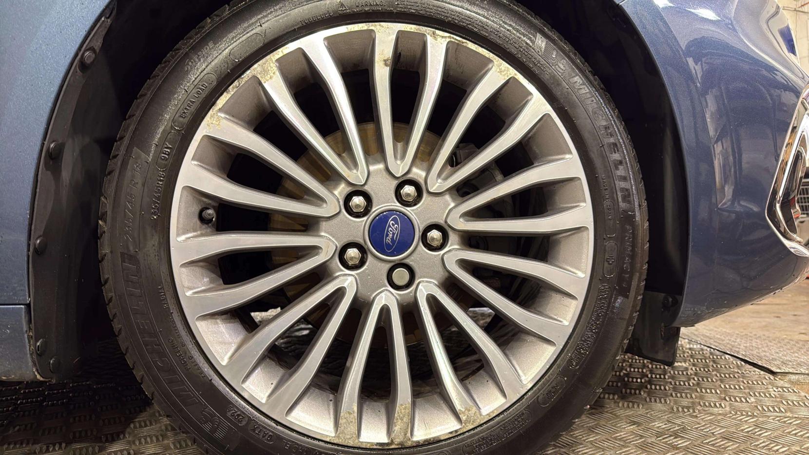 Ford Mondeo 2.0 EcoBlue Titanium Edition Hatchback 5dr Diesel Manual Euro 6 (s/s) (150 ps)