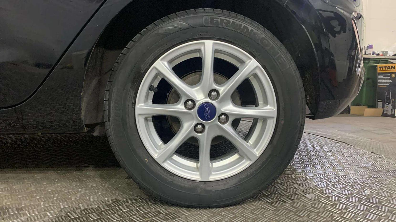 Ford Fiesta 1.0T EcoBoost Zetec Hatchback 5dr Petrol Auto Euro 6 (s/s) (100 ps)