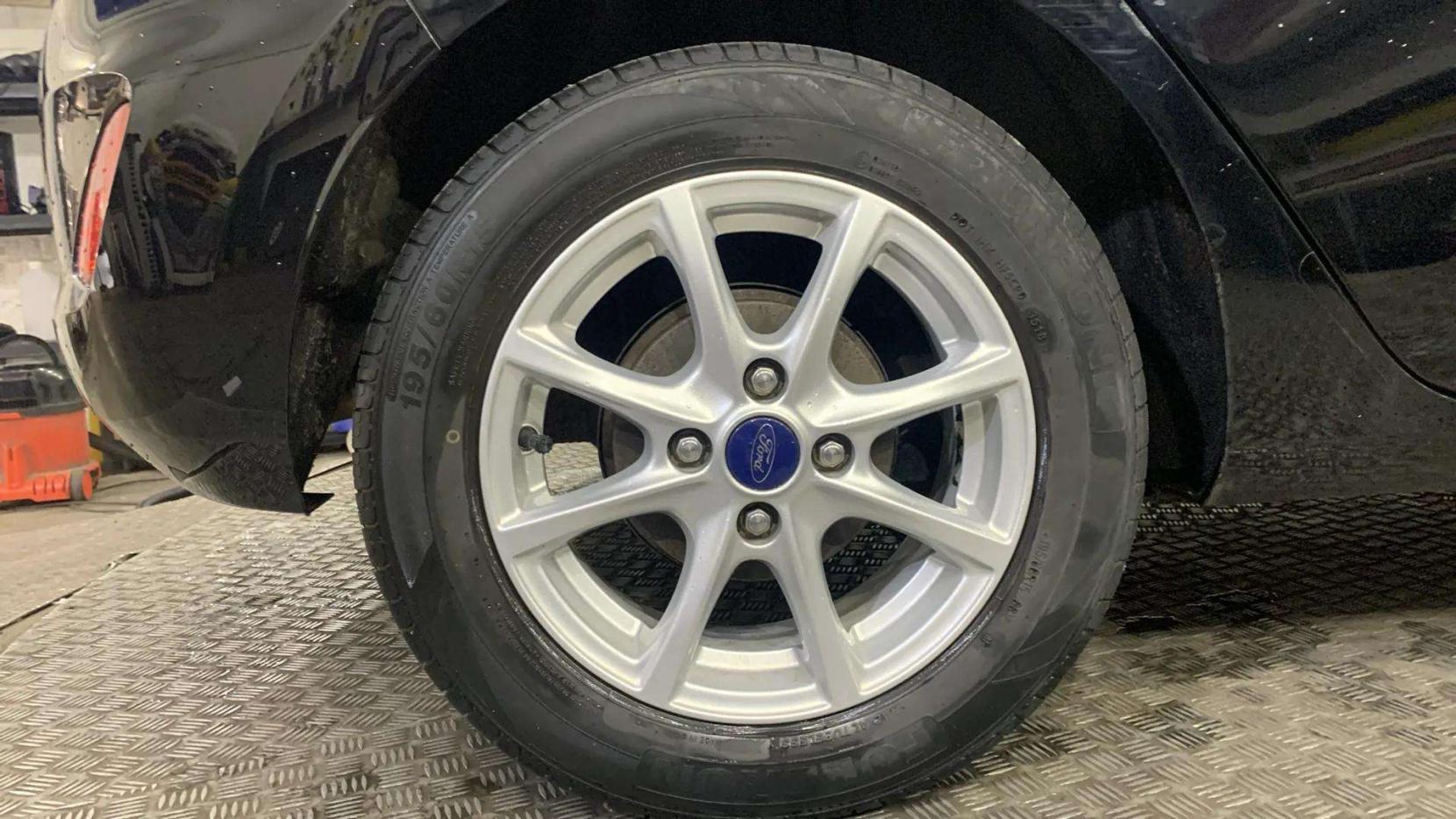 Ford Fiesta 1.0T EcoBoost Zetec Hatchback 5dr Petrol Auto Euro 6 (s/s) (100 ps)