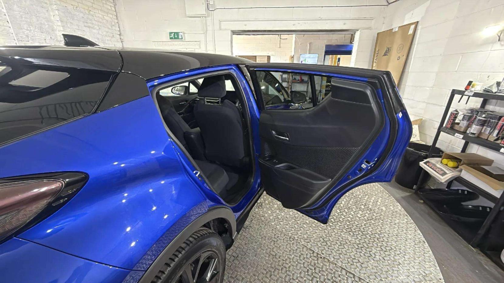 Toyota C-HR 1.8 VVT-h Dynamic SUV 5dr Petrol Hybrid CVT Euro 6 (s/s) (122 ps)