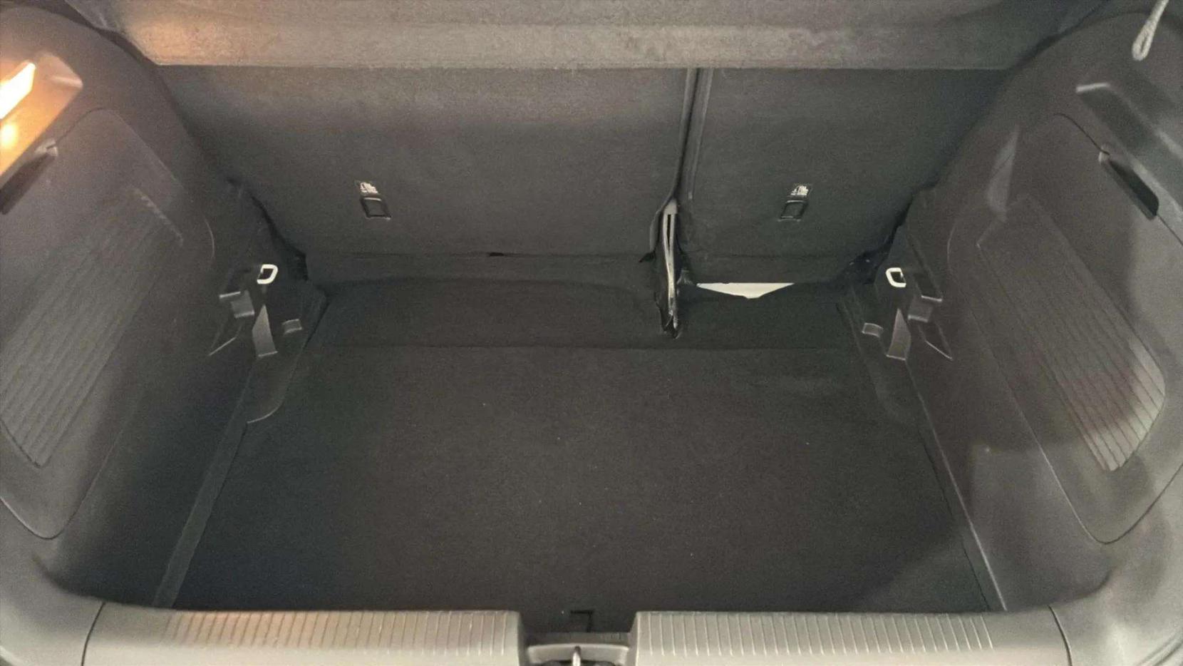 Vauxhall Crossland X 1.2 SE Nav SUV 5dr Petrol Manual Euro 6 (81 ps)