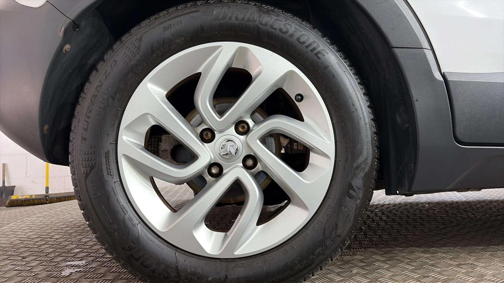 Vauxhall Crossland X 1.2 SE Nav SUV 5dr Petrol Manual Euro 6 (81 ps)