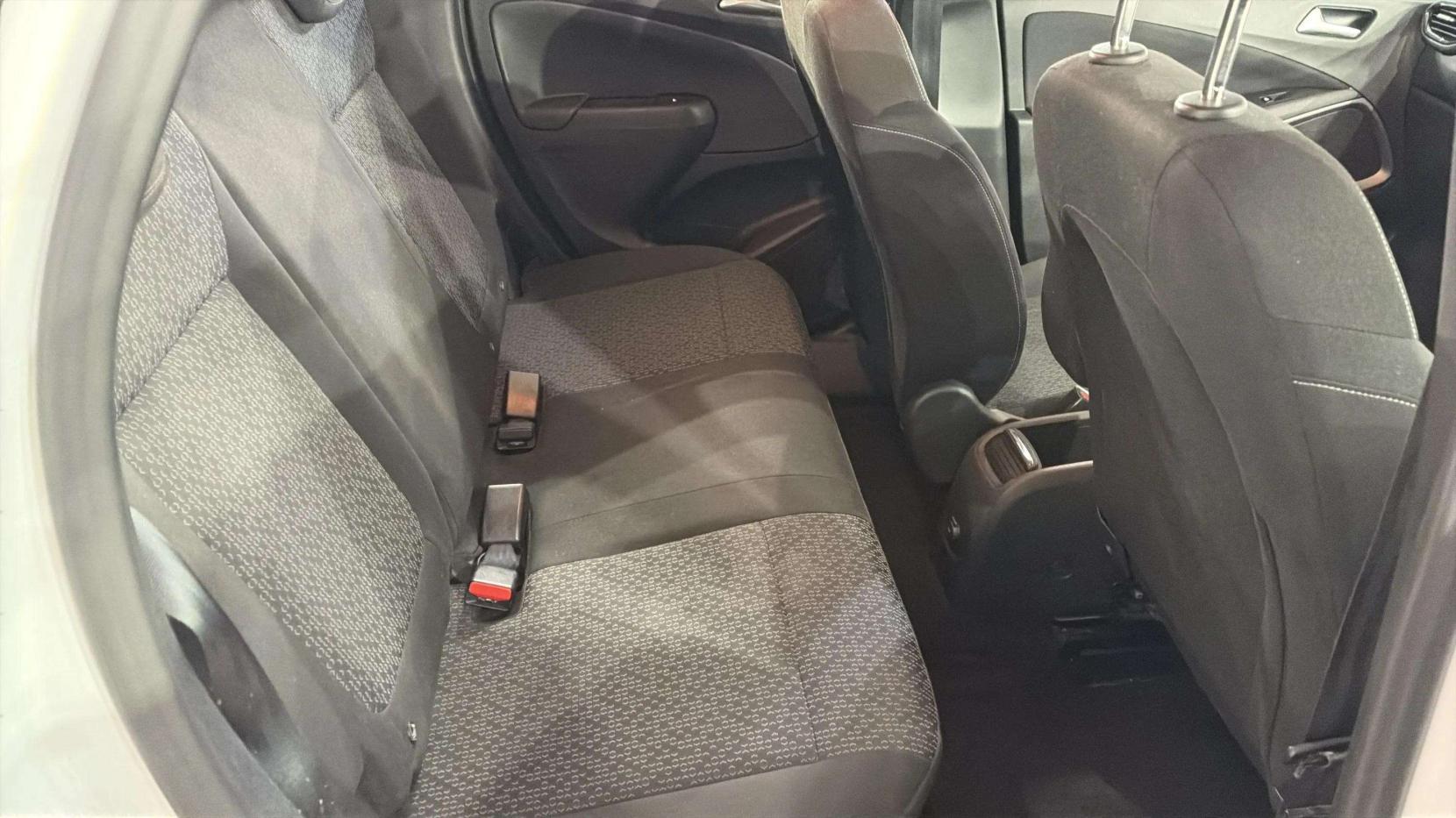 Vauxhall Crossland X 1.2 SE Nav SUV 5dr Petrol Manual Euro 6 (81 ps)