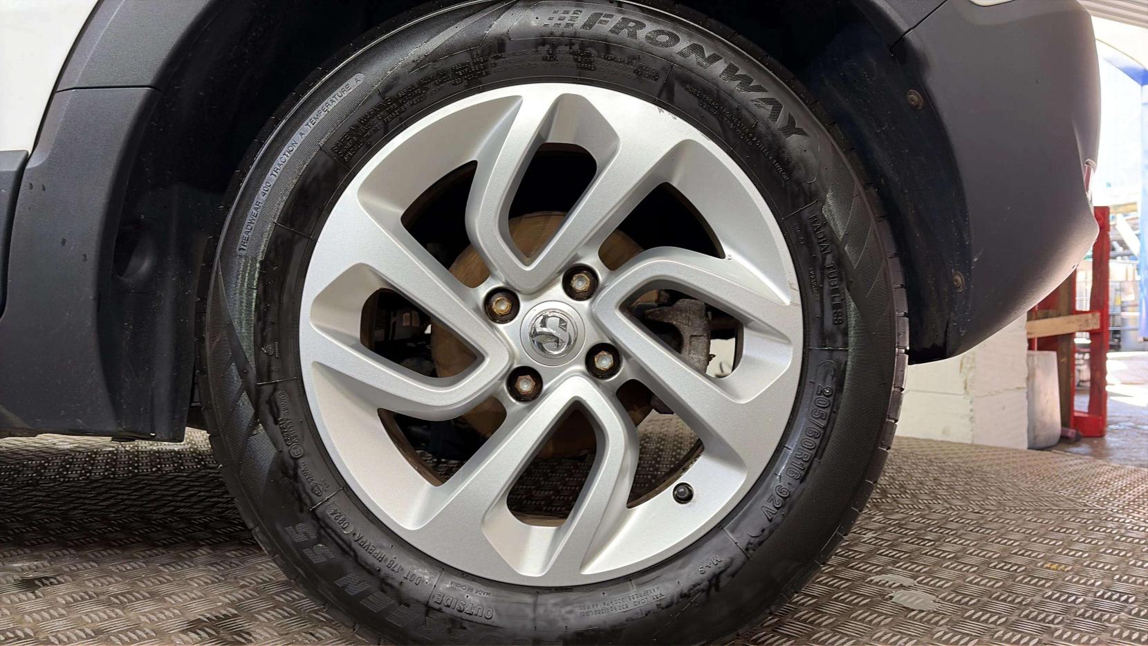 Vauxhall Crossland X 1.2 SE Nav SUV 5dr Petrol Manual Euro 6 (81 ps)