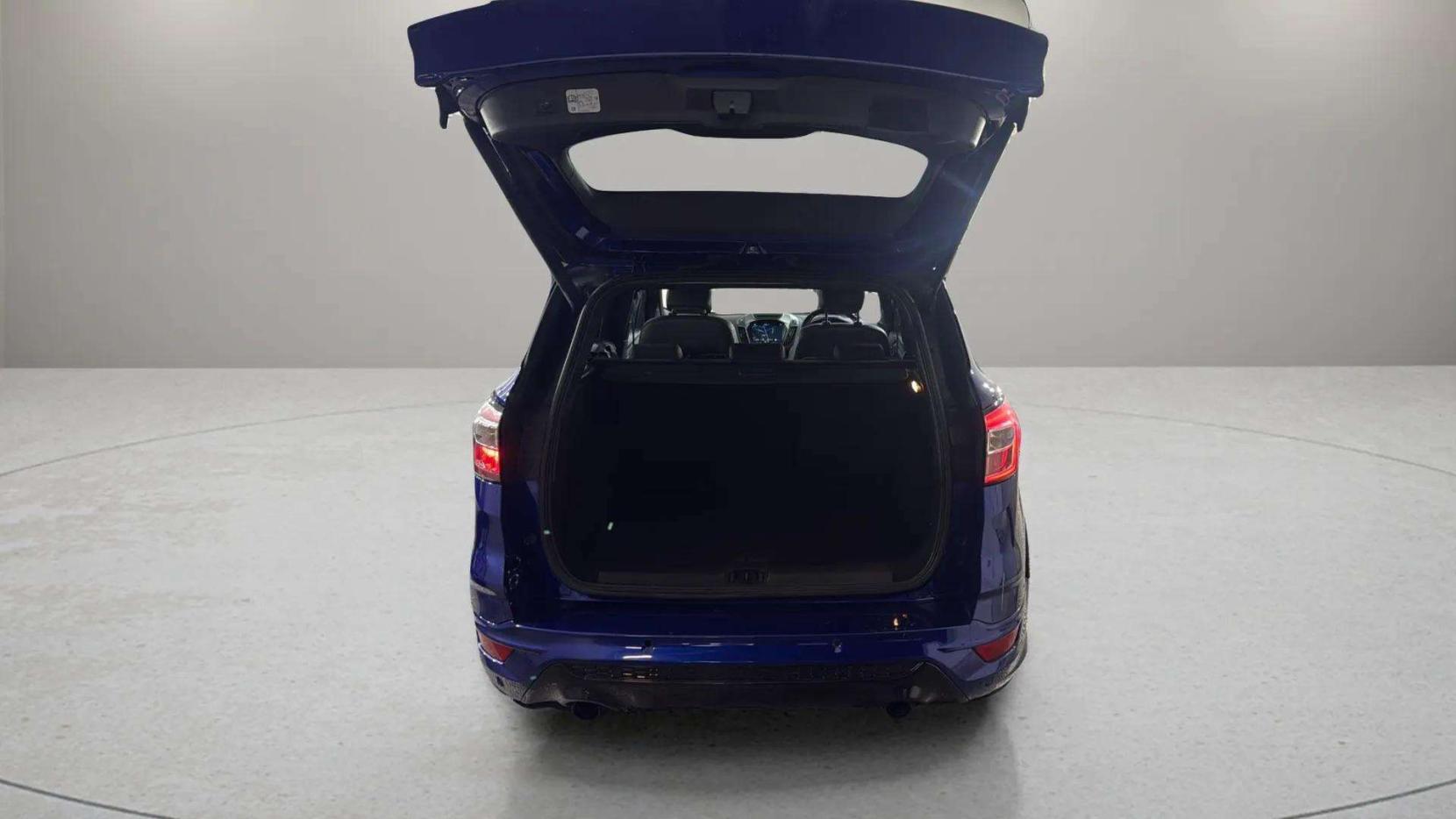 Ford Kuga 2.0 TDCi ST-Line X SUV 5dr Diesel Manual AWD Euro 6 (s/s) (180 ps)