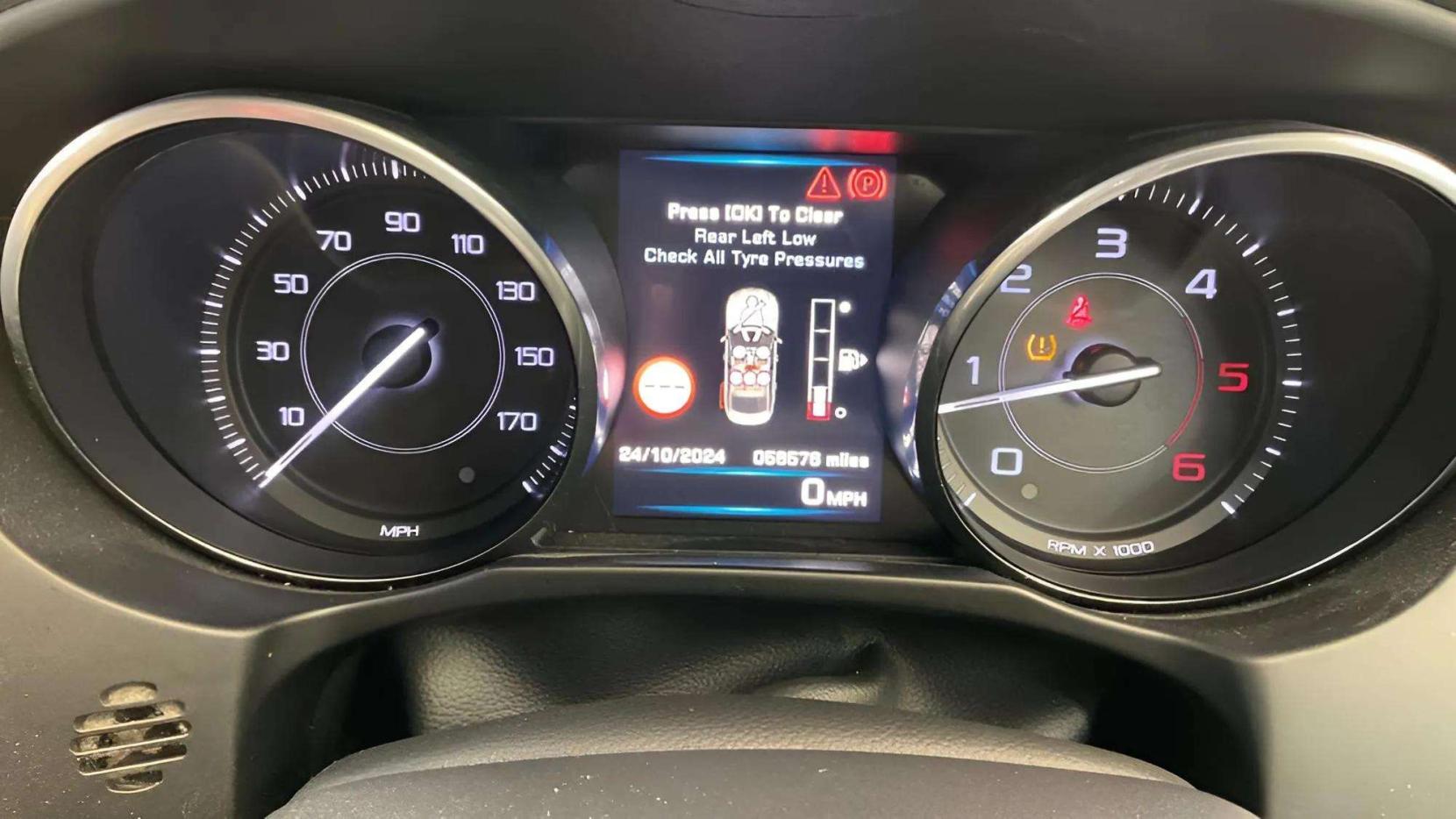 Jaguar XE 2.0d Prestige Saloon 4dr Diesel Manual Euro 6 (s/s) (163 ps)