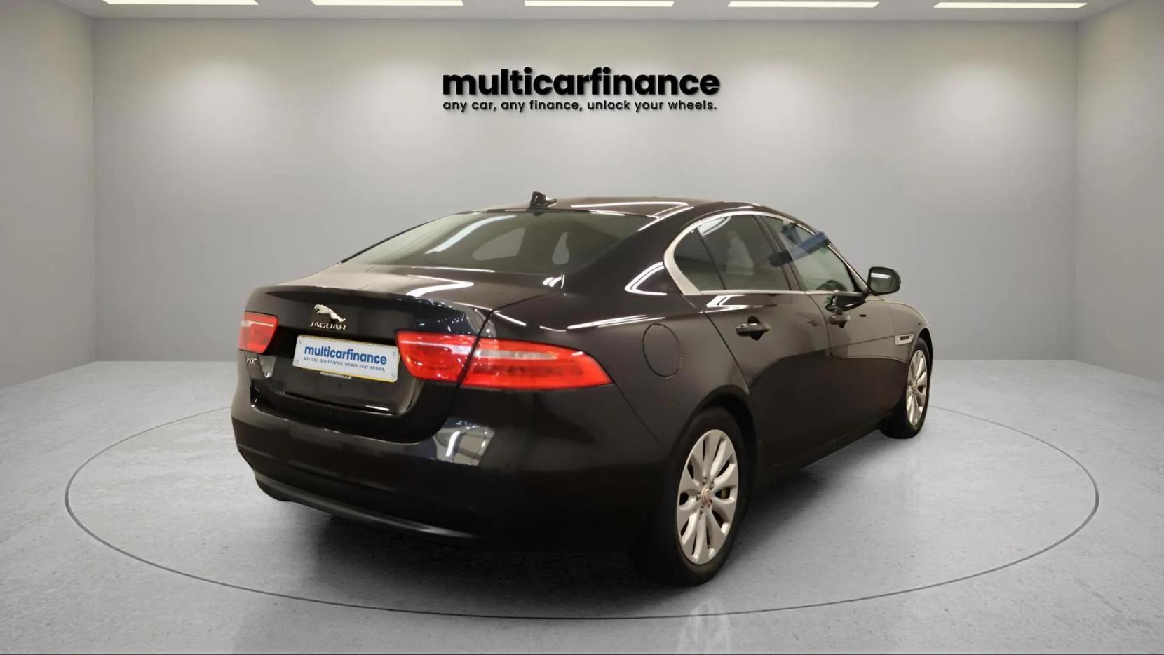 Jaguar XE 2.0d Prestige Saloon 4dr Diesel Manual Euro 6 (s/s) (163 ps)