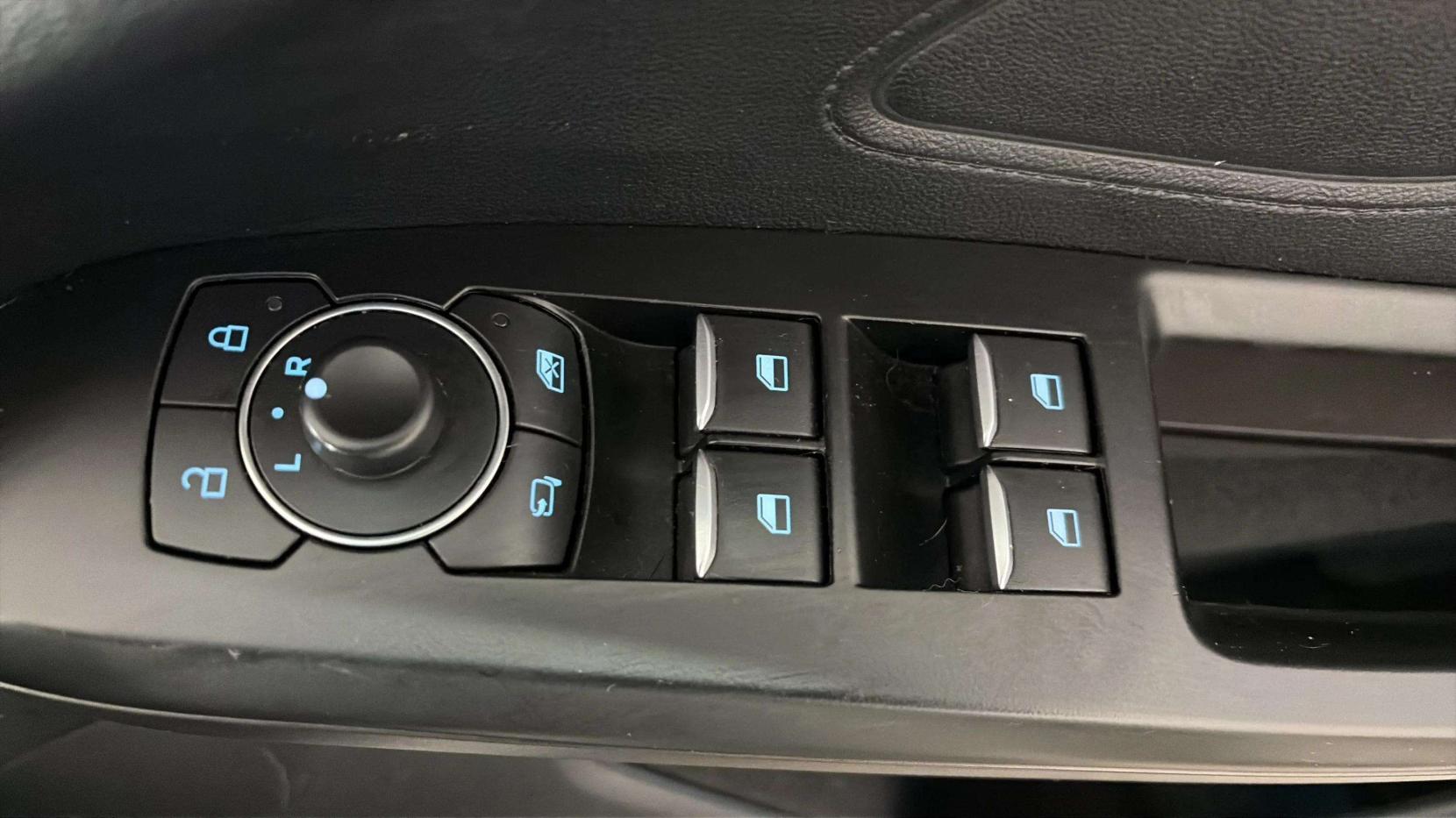 Ford Focus 1.5 EcoBlue Titanium Hatchback 5dr Diesel Manual Euro 6 (s/s) (120 ps)