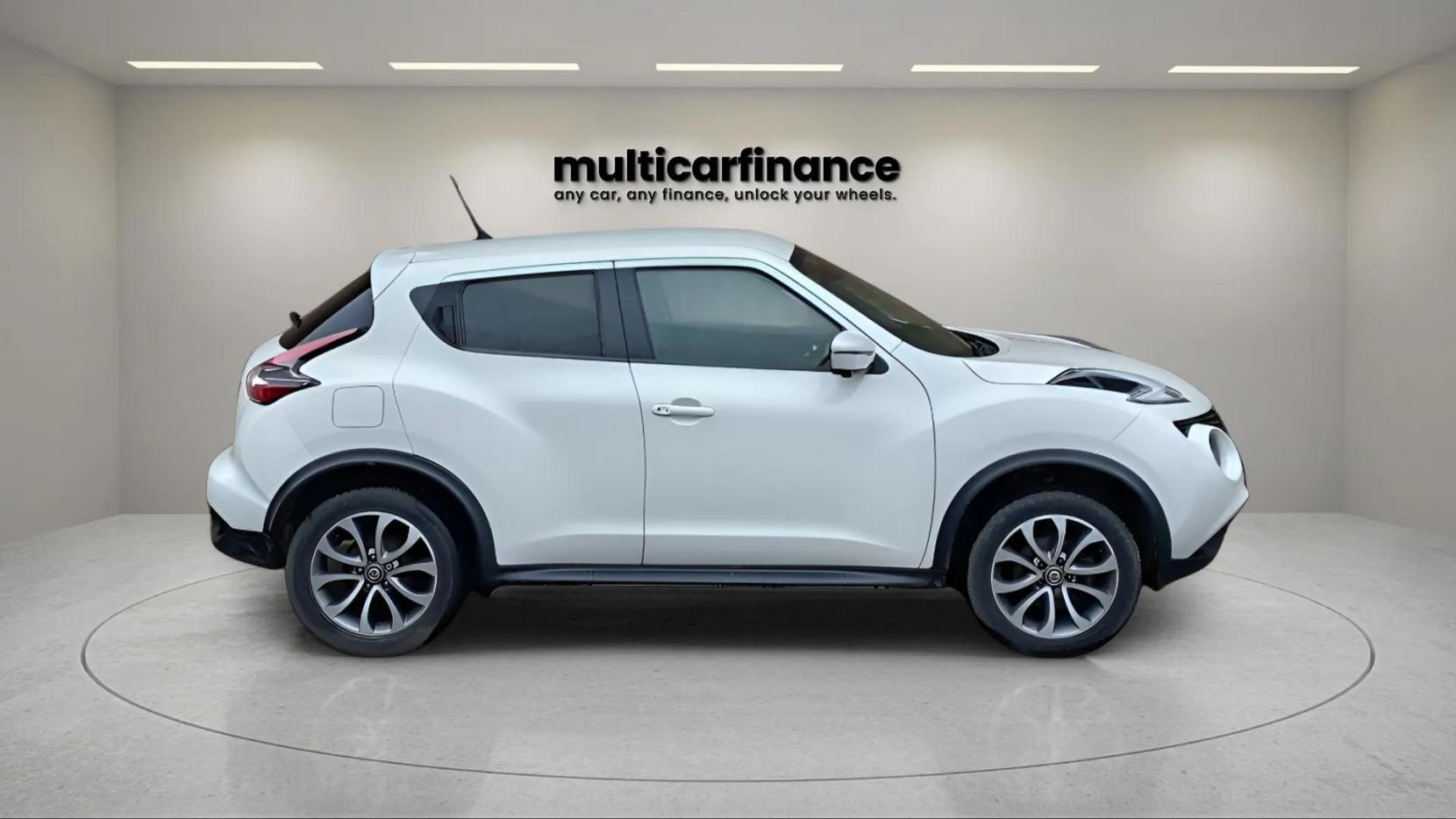 Nissan Juke 1.6 Tekna SUV 5dr Petrol Manual Euro 6 (112 ps)