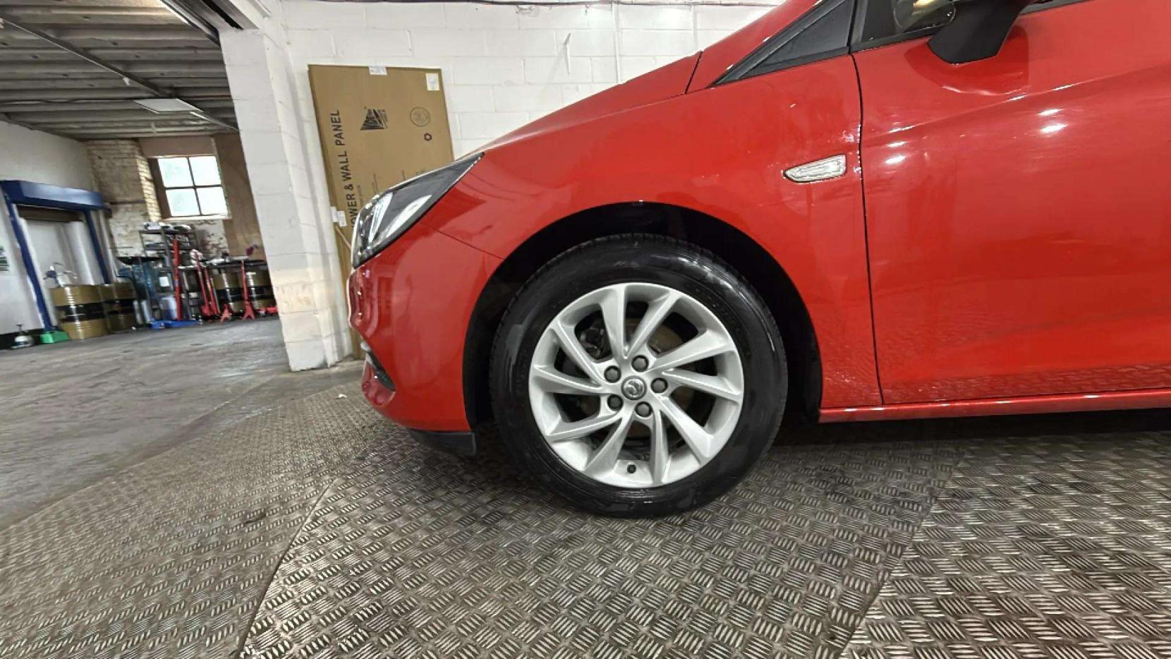 Vauxhall Astra 1.2 Turbo Business Edition Nav Hatchback 5dr Petrol Manual Euro 6 (s/s) (110 ps)