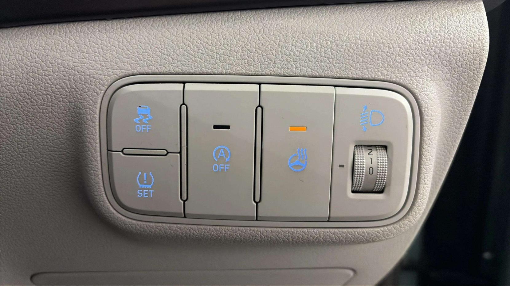 Hyundai BAYON 1.0 T-GDi MHEV Ultimate SUV 5dr Petrol Hybrid DCT Euro 6 (s/s) (100 ps)