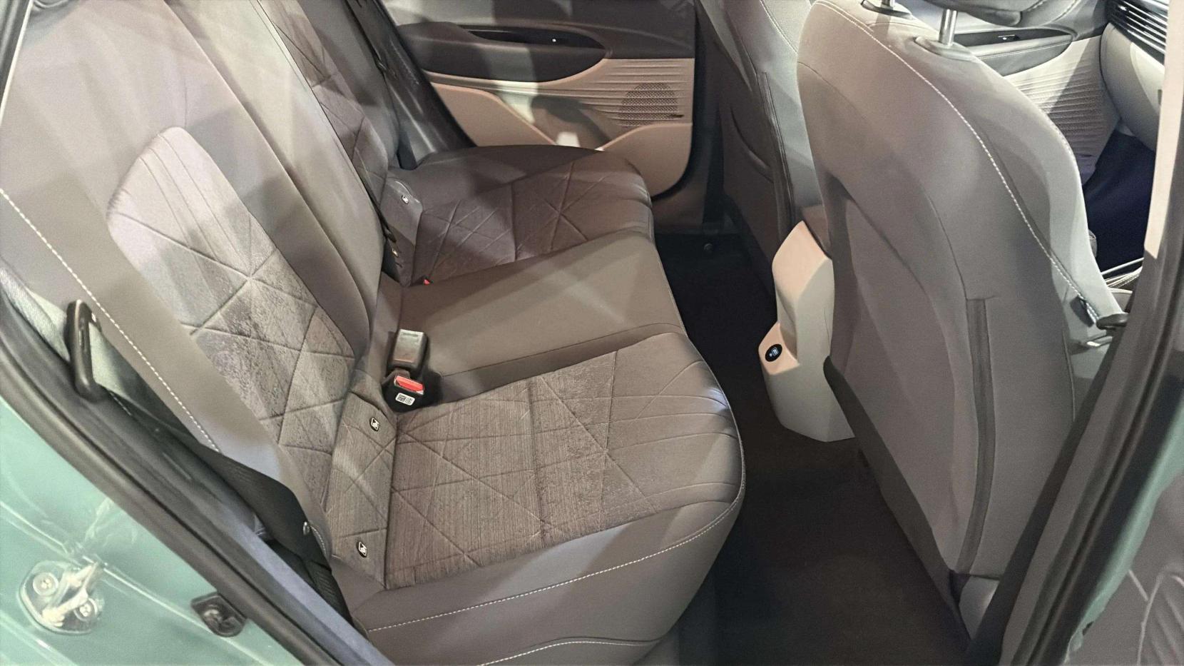 Hyundai BAYON 1.0 T-GDi MHEV Ultimate SUV 5dr Petrol Hybrid DCT Euro 6 (s/s) (100 ps)