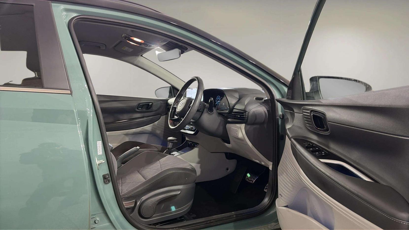 Hyundai BAYON 1.0 T-GDi MHEV Ultimate SUV 5dr Petrol Hybrid DCT Euro 6 (s/s) (100 ps)